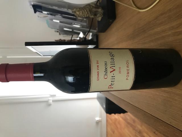 Château Petit-Village 2010